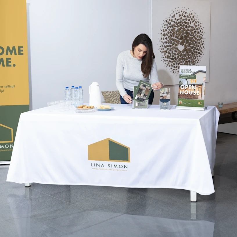 Advantages of Custom Tablecloth Sizes